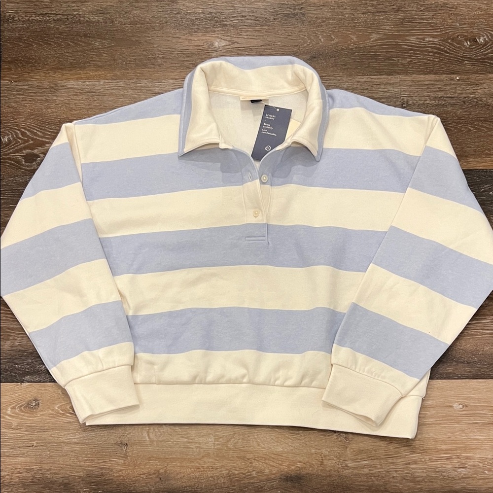 Universal Thread Blue and Cream Polo Pullover